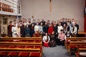 39. Trojdňová adorácia